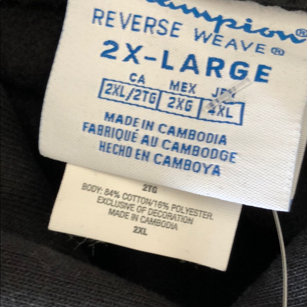 New champion black cropped hoodie graphic - Picture 9 of 9